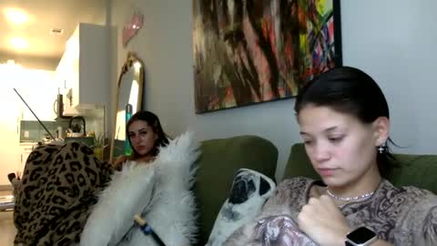 Snapshot of angelia01m chatting on 2, 10, 2025 angelia01m online show from 2, 10, 2025