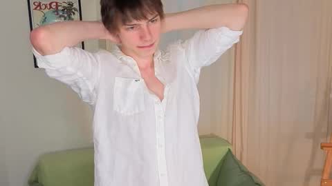 Snapshot of angelic_look chatting on 15, 9, 2025 Daniel online show from 15, 9, 2025