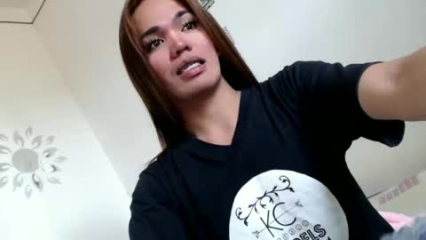 Snapshot of angelic_slutxx chatting on 9, 12, 2024 Yhanna online show from 9, 12, 2024