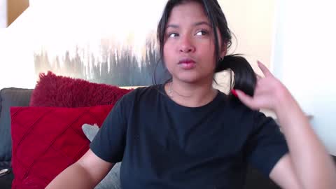 Snapshot of angelica_bss chatting on 7, 1, 2025 Angelica bss online show from 7, 1, 2025