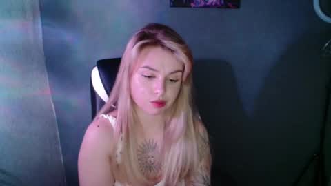 Snapshot of angelicablanch chatting on 23, 9, 2025 angelicablanch online show from 23, 9, 2025