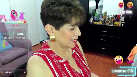 Snapshot of angelina_stone_65 chatting on 12, 10, 2025 Angelina online show from 12, 10, 2025