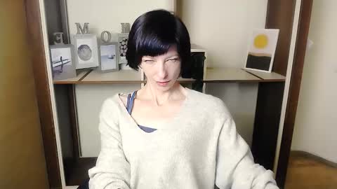 Snapshot of angelinalov_ chatting on 15, 9, 2025 Angelina online show from 15, 9, 2025