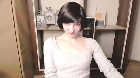 Snapshot of angelinalov_ chatting on 5, 5, 2026 Angelina online show from 5, 5, 2026