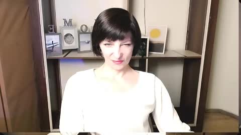 Snapshot of angelinalov_ chatting on 6, 6, 2026 Angelina online show from 6, 6, 2026