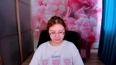 AngelinaLow online show from 22, 2, 2026