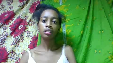 Snapshot of angeline221173 chatting on 3, 5, 2026 angeline221173 online show from 3, 5, 2026