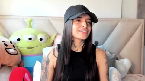 Angeline Smith  online show from 14, 9, 2025