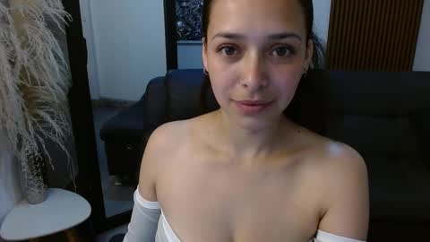 Snapshot of angeline_davies chatting on 6, 3, 2025 angeline_davies online show from 6, 3, 2025