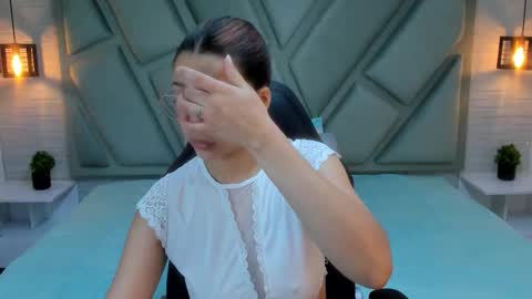 angeline_davies online show from 11, 3, 2026