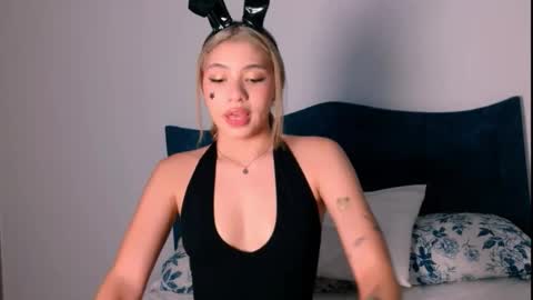 Snapshot of angelinhaa chatting on 14, 10, 2025 Angelinhaa online show from 14, 10, 2025
