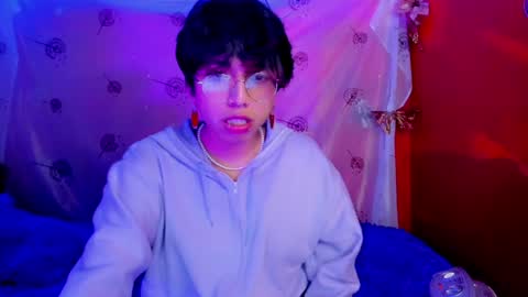 Snapshot of angellonfire chatting on 2, 12, 2024 Angel online show from 2, 12, 2024