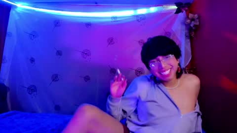 Snapshot of angellonfire chatting on 2, 12, 2024 Angel online show from 2, 12, 2024