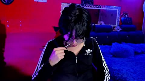 Snapshot of angellonfire chatting on 5, 1, 2025 Angel online show from 5, 1, 2025