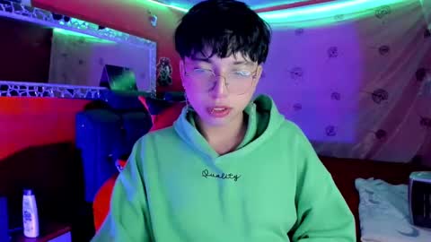 Snapshot of angellonfire chatting on 12, 9, 2025 Angel online show from 12, 9, 2025