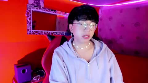 Snapshot of angellonfire chatting on 8, 10, 2025 Angel online show from 8, 10, 2025