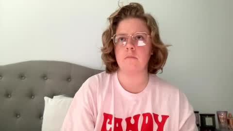 Snapshot of angeloflight273360 chatting on 12, 2, 2025 Angel of Light online show from 12, 2, 2025