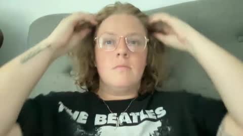 Snapshot of angeloflight273360 chatting on 23, 9, 2025 Angel of Light online show from 23, 9, 2025