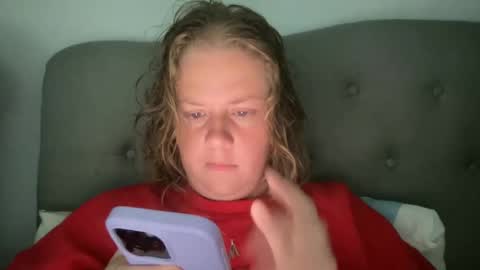 Snapshot of angeloflight273360 chatting on 29, 10, 2025 Angel of Light online show from 29, 10, 2025