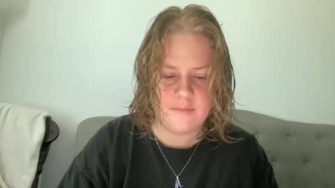 Snapshot of angeloflight273360 chatting on 2, 11, 2025 Angel of Light online show from 2, 11, 2025