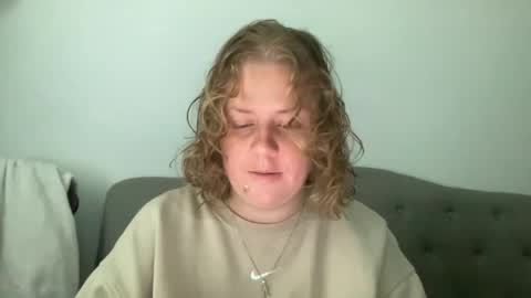 Snapshot of angeloflight273360 chatting on 6, 11, 2025 Angel of Light online show from 6, 11, 2025