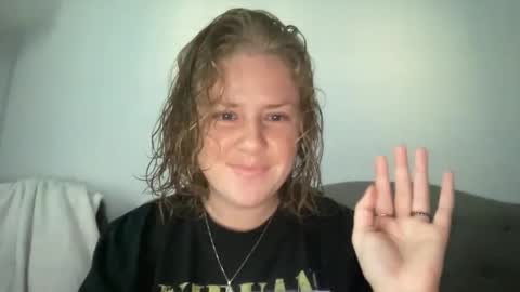 Snapshot of angeloflight273360 chatting on 10, 11, 2025 Angel of Light online show from 10, 11, 2025