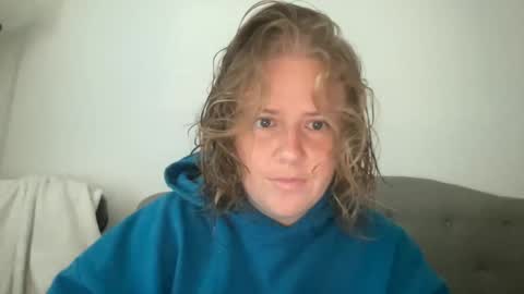 Snapshot of angeloflight273360 chatting on 11, 11, 2025 Angel of Light online show from 11, 11, 2025