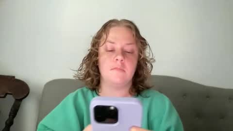 Snapshot of angeloflight273360 chatting on 24, 11, 2025 Angel of Light online show from 24, 11, 2025