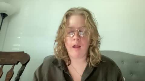 Snapshot of angeloflight273360 chatting on 23, 2, 2026 Angel of Light online show from 23, 2, 2026