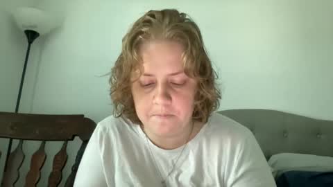 Snapshot of angeloflight273360 chatting on 2, 3, 2026 Angel of Light online show from 2, 3, 2026