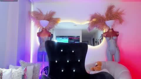 Angel online show from 3, 10, 2025