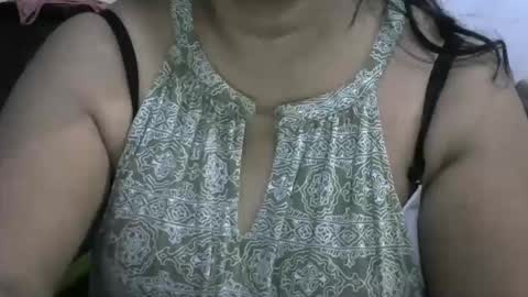 Snapshot of angelpriya555 chatting on 29, 9, 2025 angelpriya555 online show from 29, 9, 2025