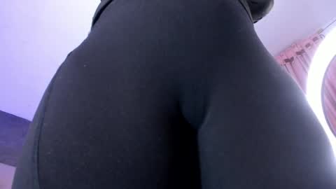 Angela online show from 4, 4, 2026