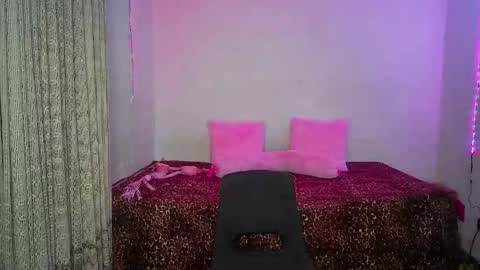 Snapshot of angelsdustxxx chatting on 24, 4, 2026 online show from 24, 4, 2026