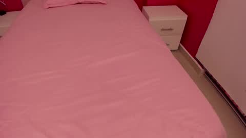 Snapshot of angelstonne_ chatting on 25, 2, 2025 Angel online show from 25, 2, 2025