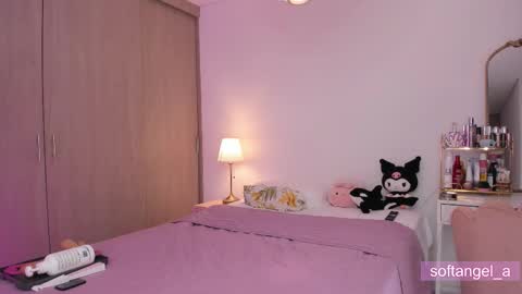 Snapshot of angeluniverse chatting on 23, 10, 2025 angel online show from 23, 10, 2025