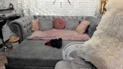 Angel Wild online show from 9, 2, 2025