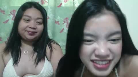 Snapshot of angelxmills chatting on 19, 2, 2026 angelxmills online show from 19, 2, 2026