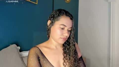 Snapshot of angie_leonn chatting on 1, 6, 2026 A N G I E online show from 1, 6, 2026