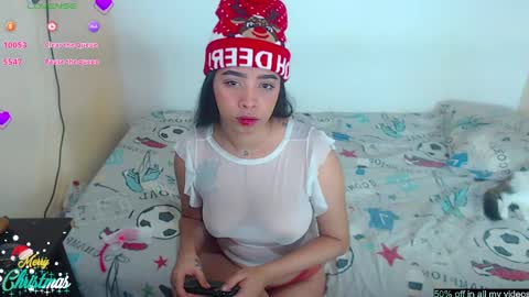 Snapshot of angielee01 chatting on 24, 12, 2024 Angie y Andres online show from 24, 12, 2024