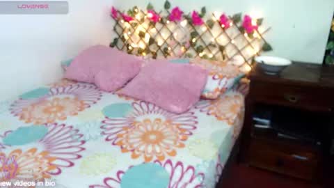 Snapshot of angielee01 chatting on 2, 10, 2025 Angie y Andres online show from 2, 10, 2025
