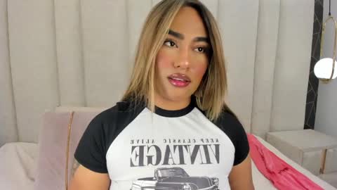 Snapshot of angueljonnes chatting on 7, 6, 2026 ANGUEL JONES online show from 7, 6, 2026