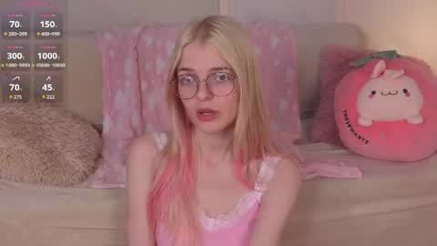 Snapshot of anikaspark chatting on 18, 7, 2026 Monica online show from 18, 7, 2026