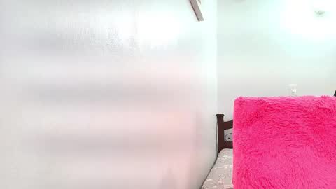 ana independent model online show from 16, 3, 2026