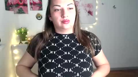 anitaa_a online show from 9, 9, 2025