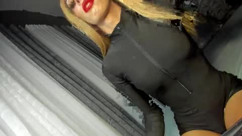 Miss Ann online show from 17, 2, 2025