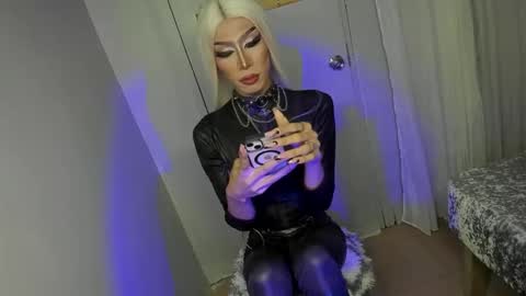 Miss Ann online show from 8, 9, 2025