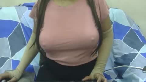 anjali_dogra786 online show from 26, 11, 2025