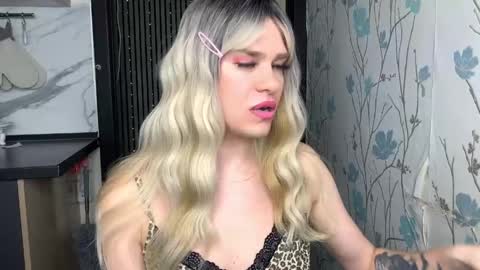 Snapshot of anjalin_sososok chatting on 14, 5, 2026 anjalin_sososok online show from 14, 5, 2026