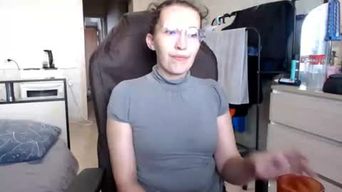 Snapshot of ankey_rayah chatting on 29, 7, 2026 Nameless online show from 29, 7, 2026